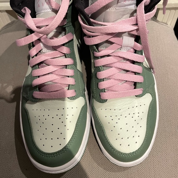 Sold** Authentic Air Jordan 1 SE Dutch Green - Picture 7 of 10